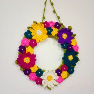 knitting wall hanging round