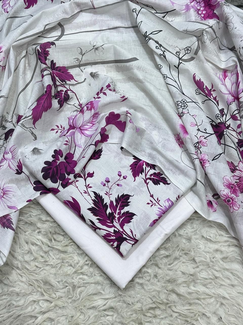 Unstitched-3pcs Digital Lawn Suit 013 - Image 3