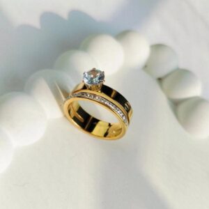 White stoned Pattern Ring